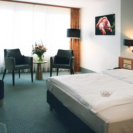 Avia Hotel Regensburg Bagian luar foto