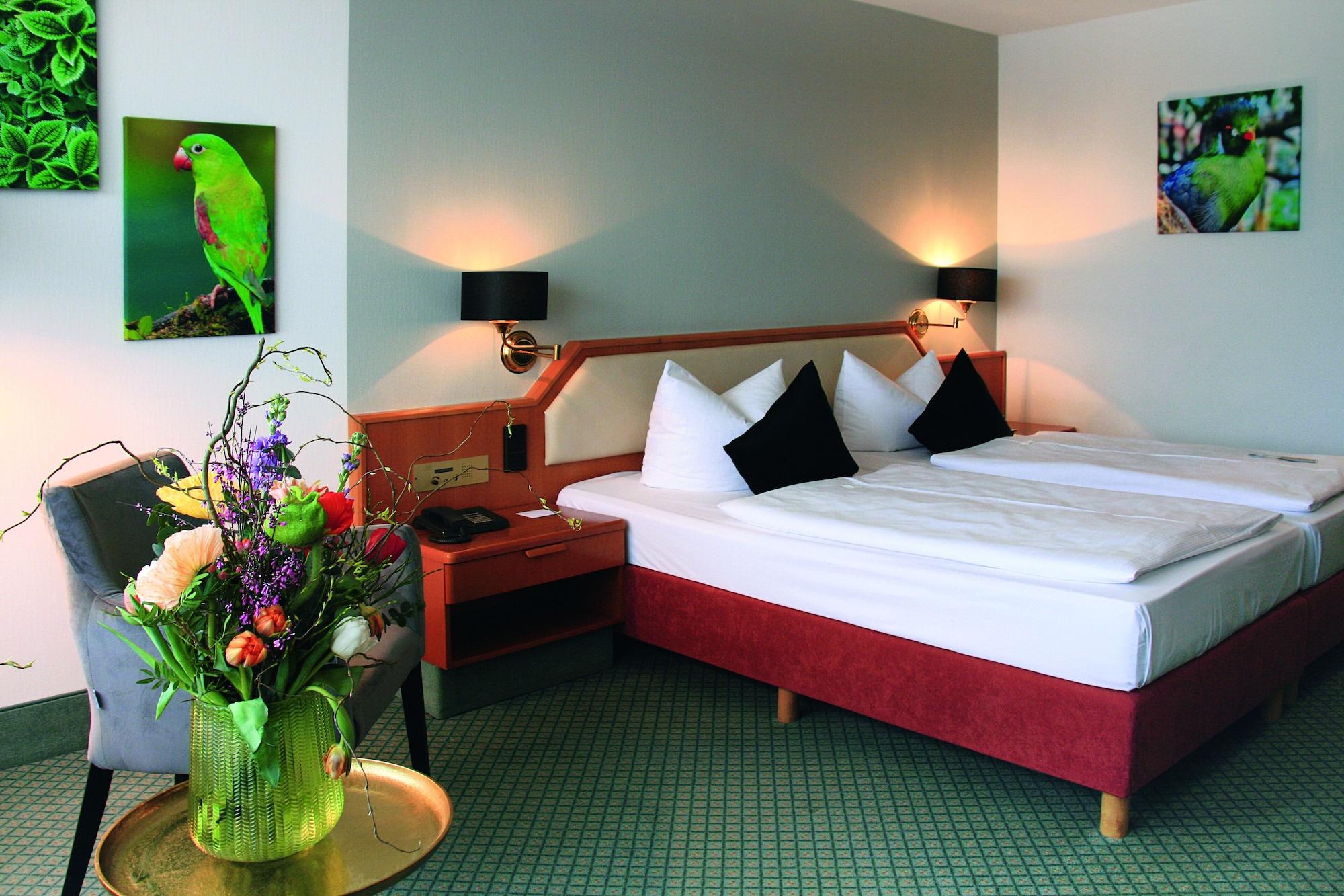 Avia Hotel Regensburg Bagian luar foto
