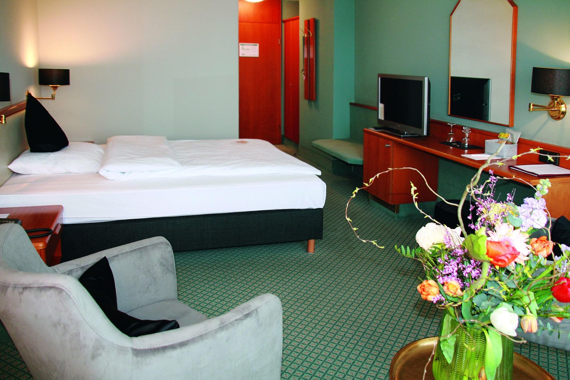 Avia Hotel Regensburg Bagian luar foto