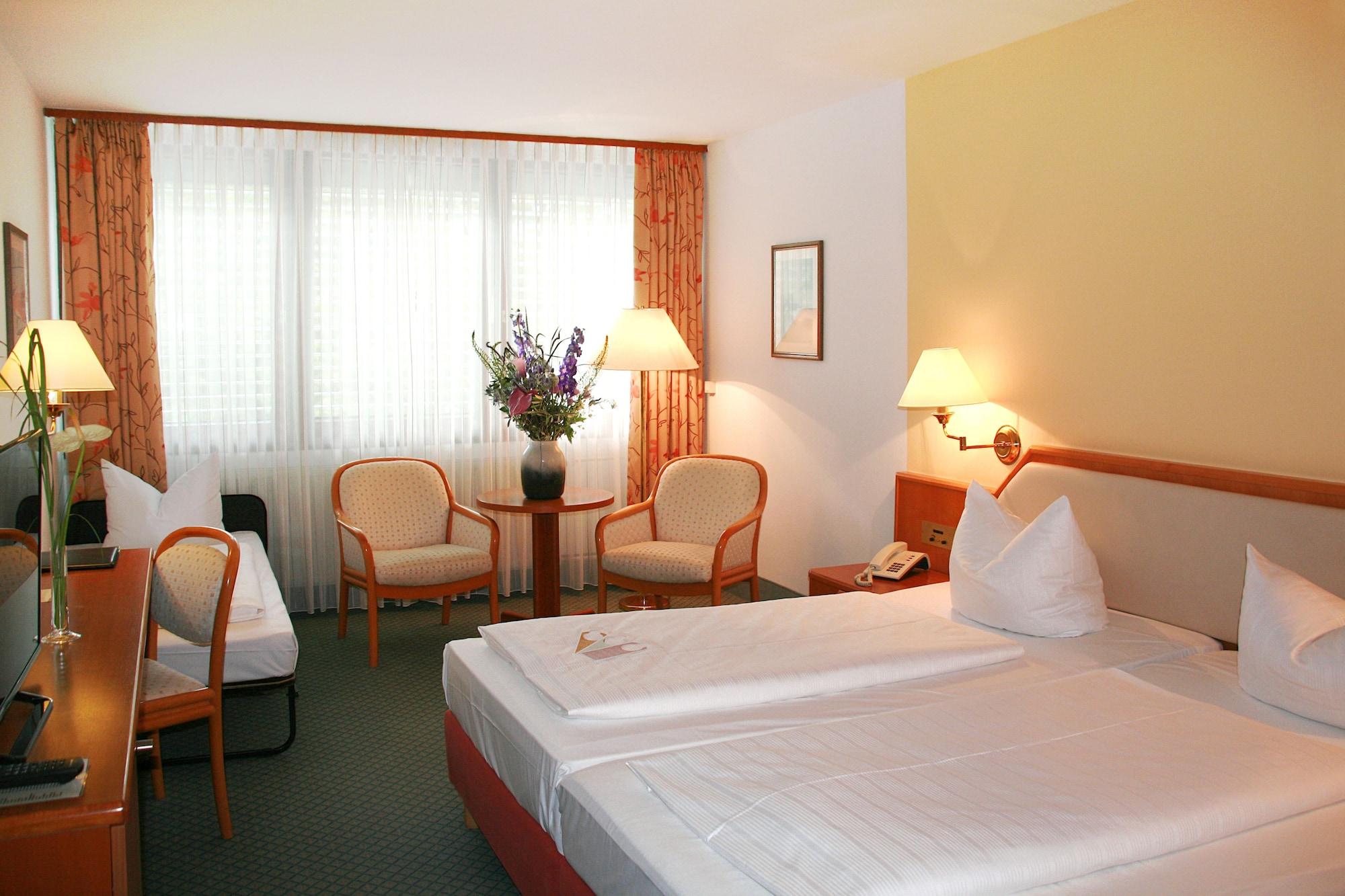 Avia Hotel Regensburg Bagian luar foto