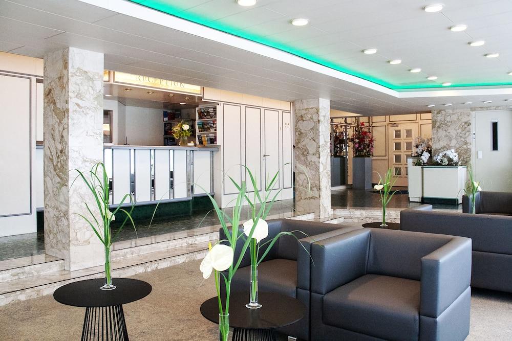 Avia Hotel Regensburg Bagian luar foto