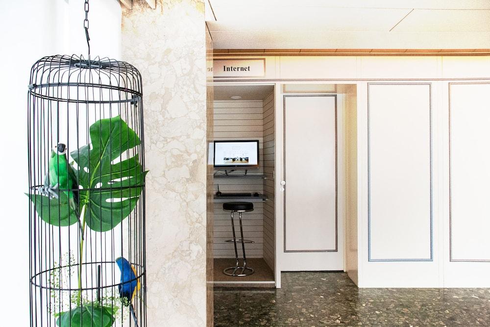 Avia Hotel Regensburg Bagian luar foto
