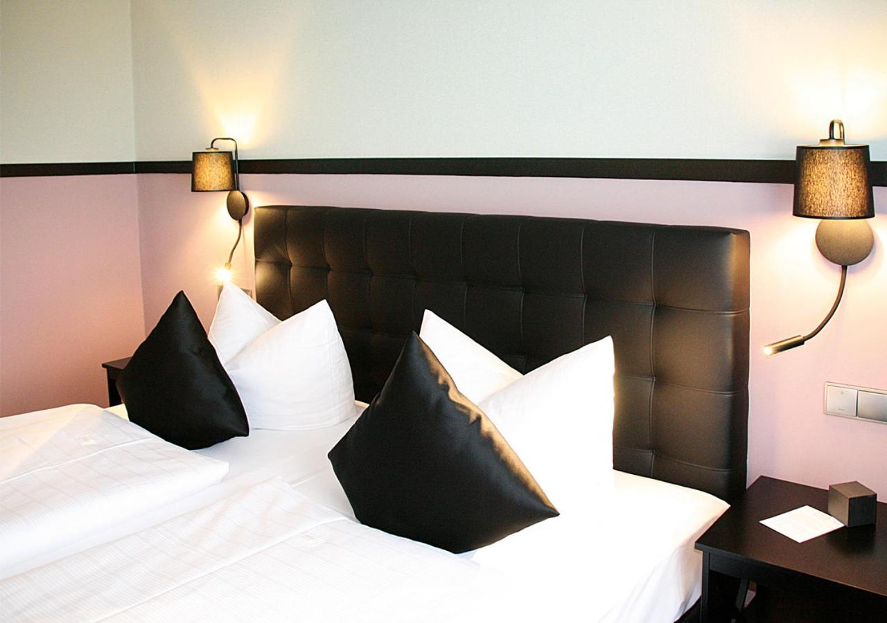Avia Hotel Regensburg Bagian luar foto