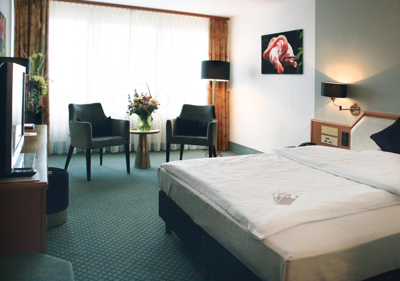 Avia Hotel Regensburg Bagian luar foto